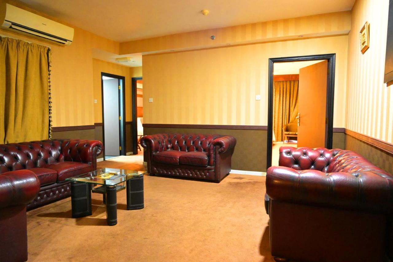 Abjad Crown Hotel Dubai Exterior photo