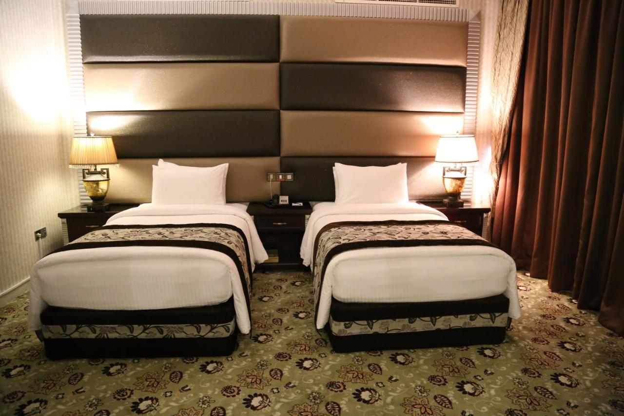Abjad Crown Hotel Dubai Exterior photo