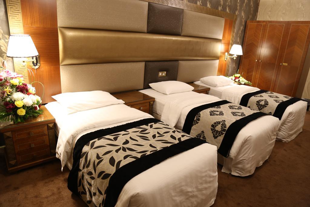Abjad Crown Hotel Dubai Exterior photo