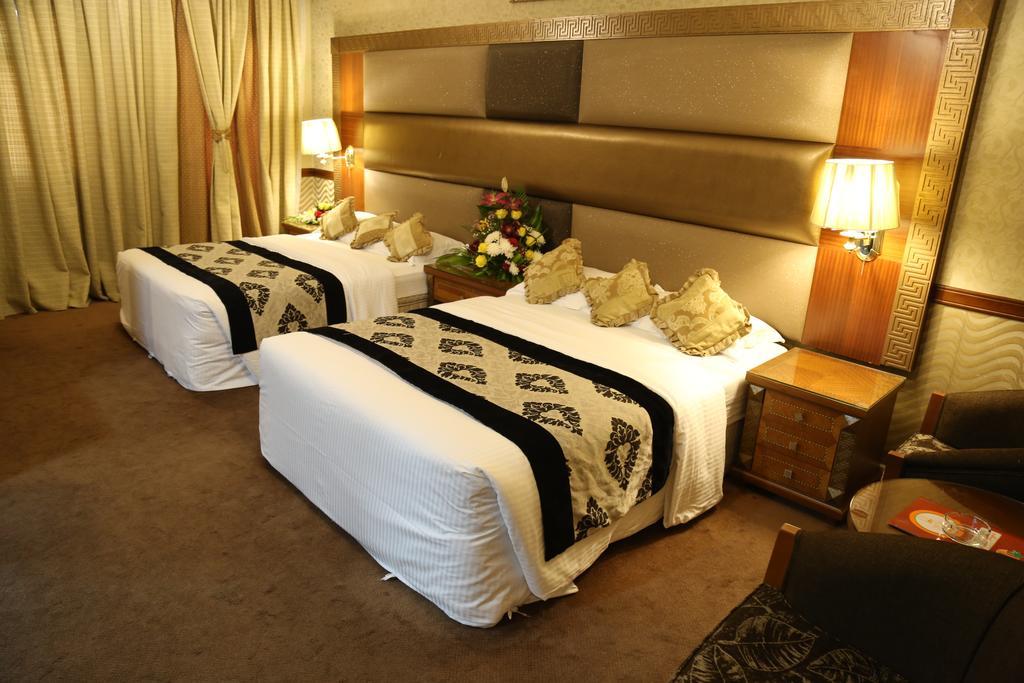 Abjad Crown Hotel Dubai Exterior photo