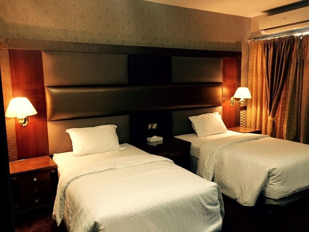 Abjad Crown Hotel Dubai Exterior photo