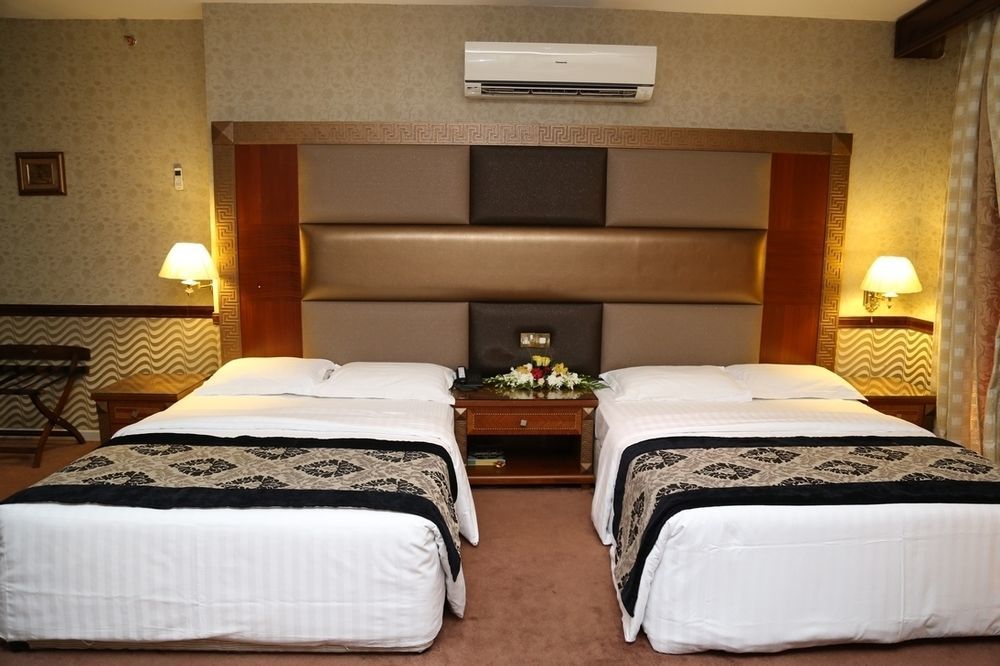 Abjad Crown Hotel Dubai Exterior photo